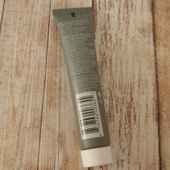 Living Proof 5 in 1 styling Treatment - Picture 2 of 2